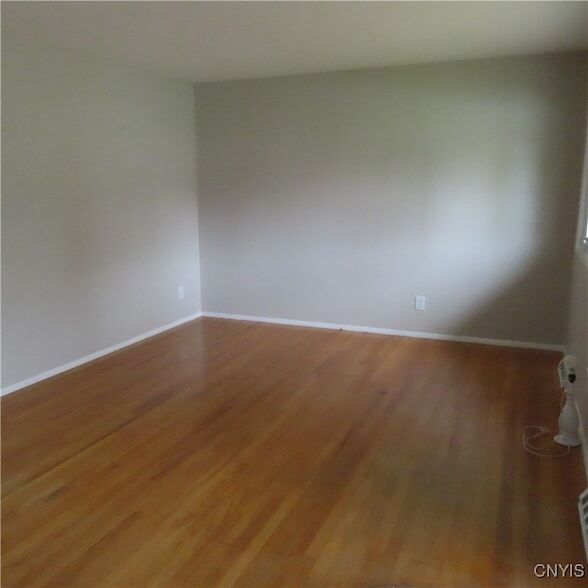 Foto del edificio - 7843 Glenwood Dr N