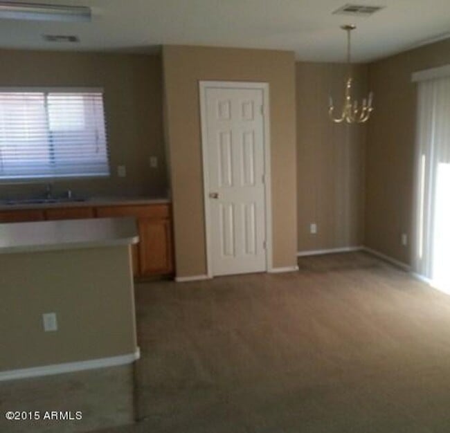 Building Photo - Great Home in Sundance subdivision