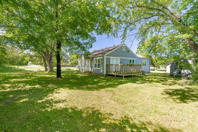 Foto del edificio - Fully Updated South Fay Home Near I-49! MU...