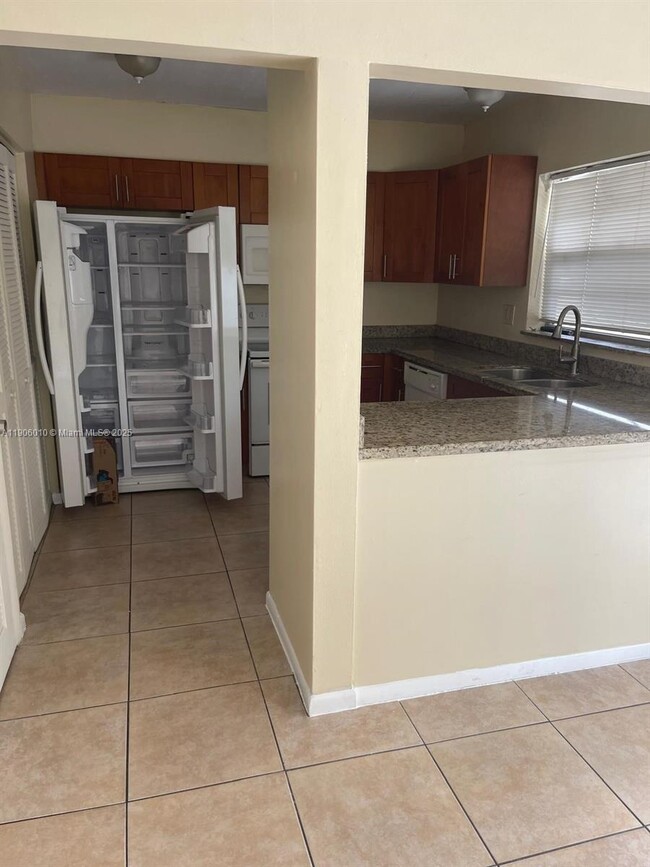 Foto del edificio - 18737 SW 100th Ave