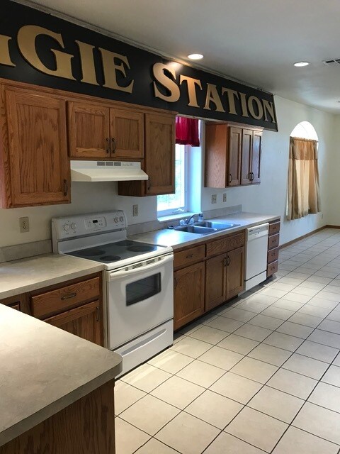 Foto del edificio - 1019 Bluemont Ave