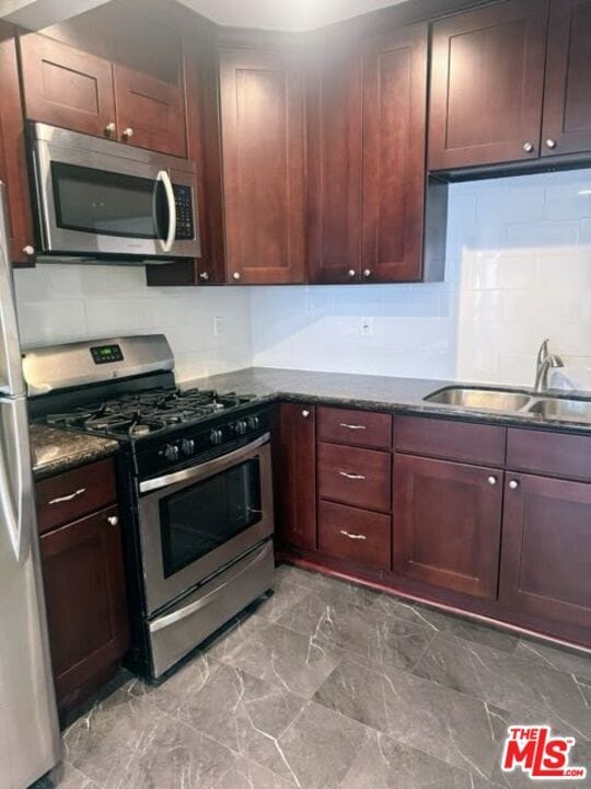 Building Photo - 137 Crescent Dr