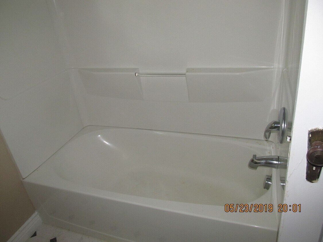 Primary Photo - Belmont 2 Bedroom Bungalow