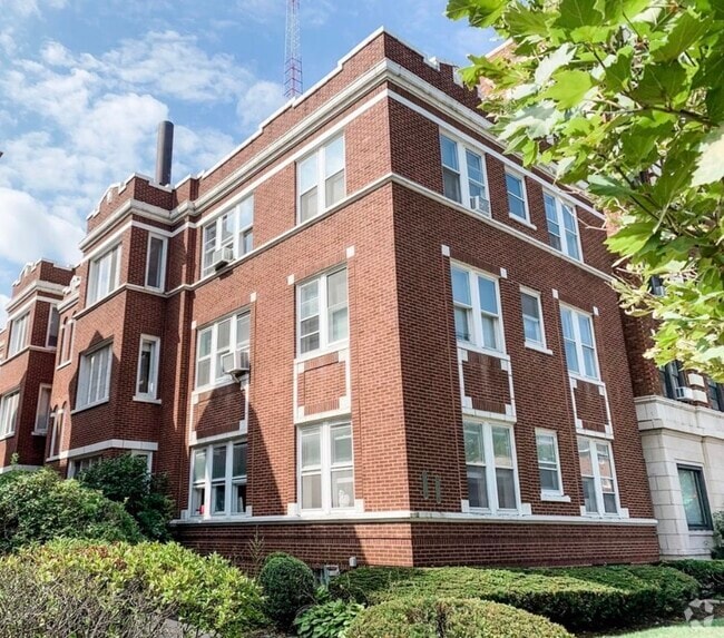 Building Photo - 717 Washington Blvd