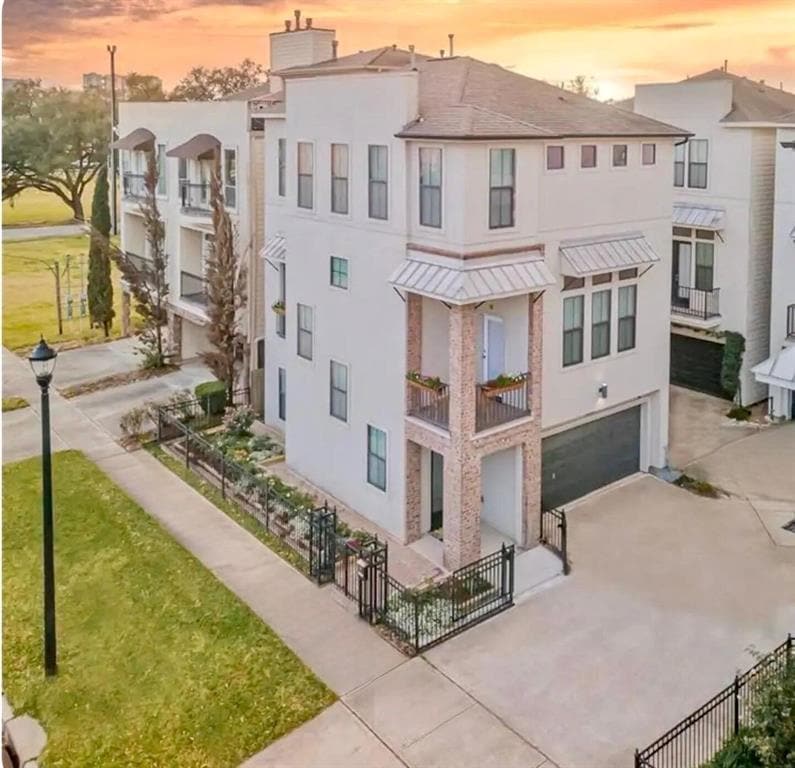Foto principal - 3610 Chenevert St