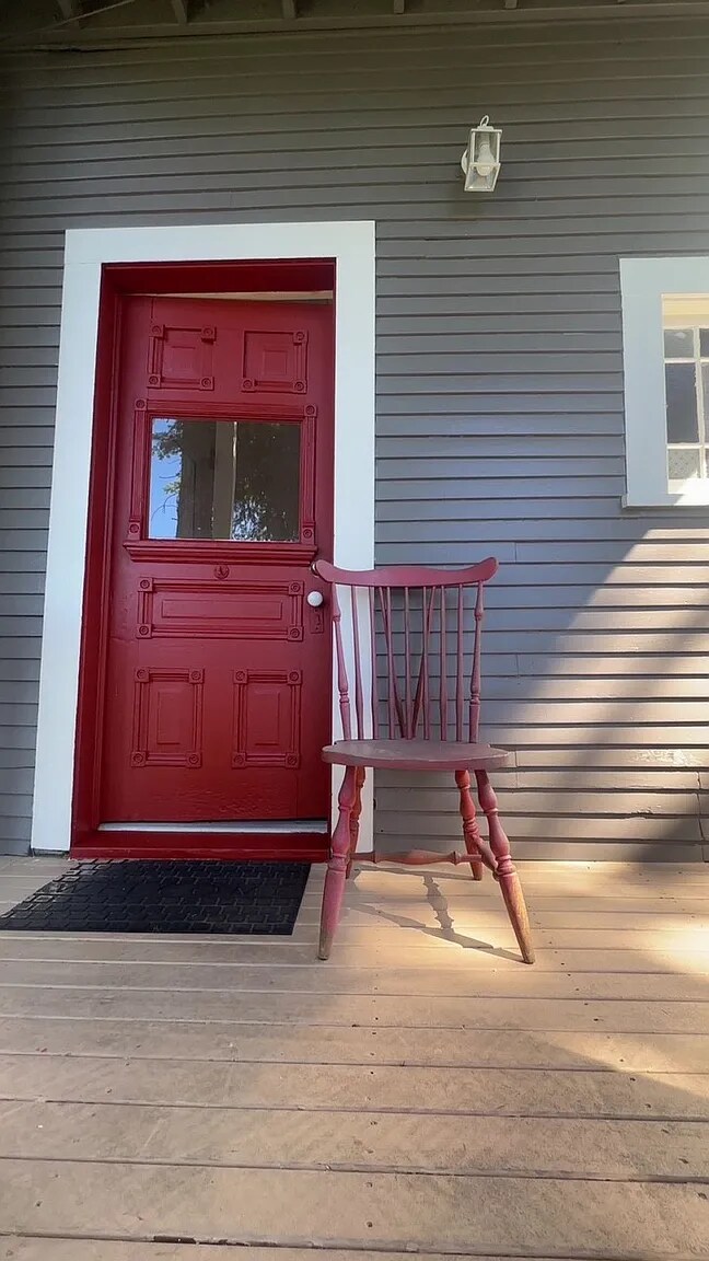 Foto del edificio - 10-Minute Walk to WWU with Plenty of Easy Street Parking