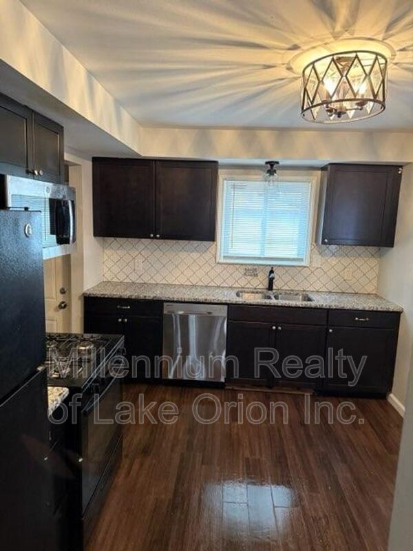 Foto del edificio - 321 W Princeton Ave