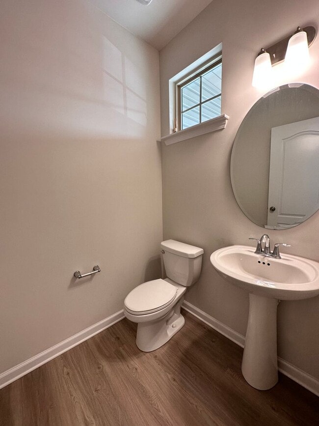 Building Photo - Exclusively Offered by Muse Realty Rentals...