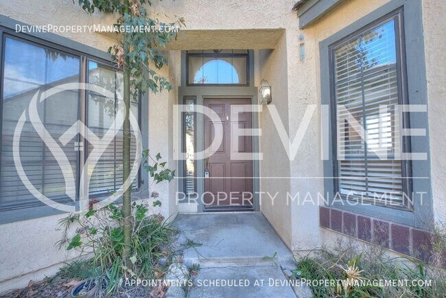 Foto del edificio - 1266 Clearspring Dr