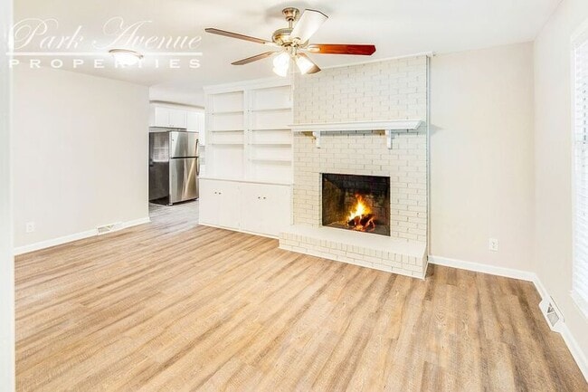 Building Photo - 4600 Dawnwood Dr