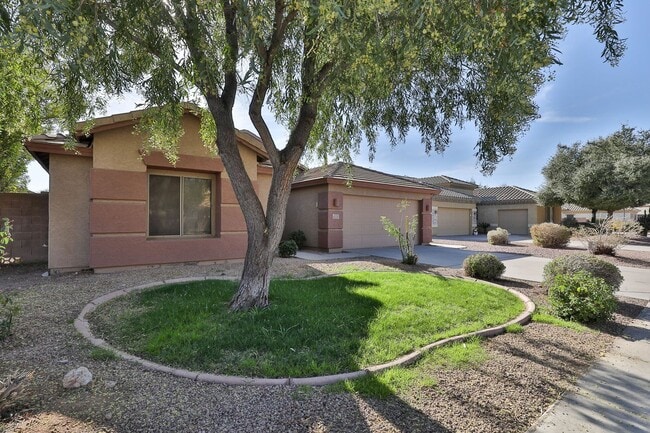 Building Photo - Coming soon-Charming Chandler 4 Bed, 2 Bath