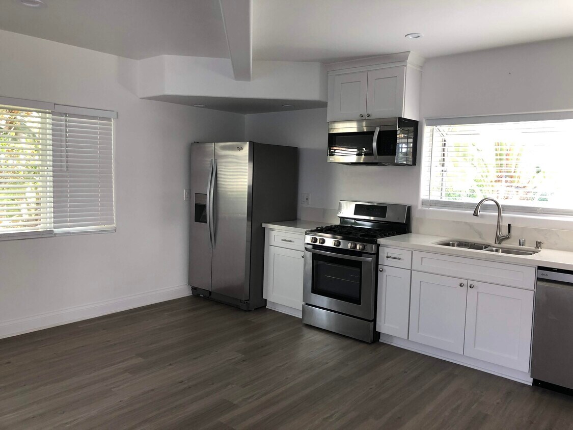 Kitchen Area - 7342 W 83rd St