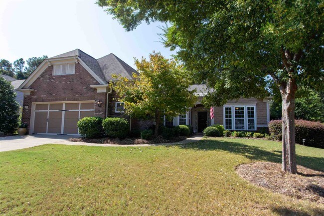 Building Photo - 1424 Lake Crest Dr