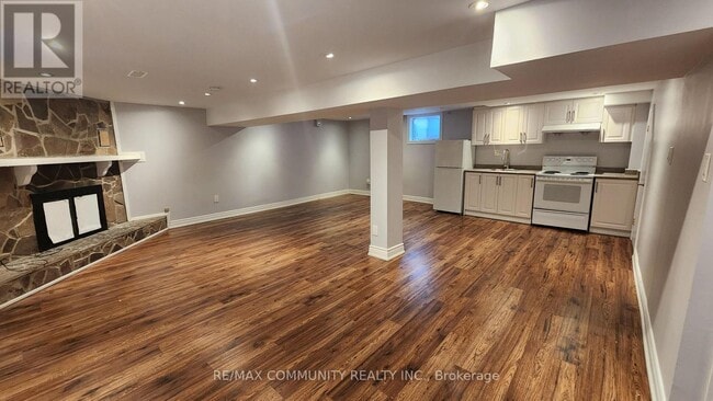 Building Photo - 317 Burrows Hall Blvd