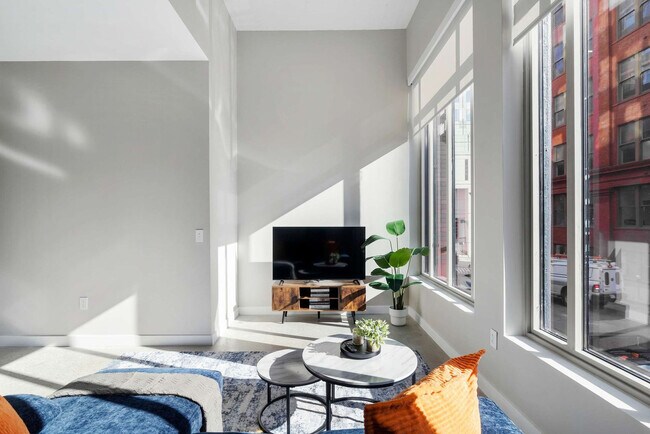 Foto del edificio - 205 W 4th St