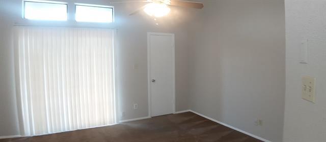 Foto del edificio - 215 Henry M Chandler Dr