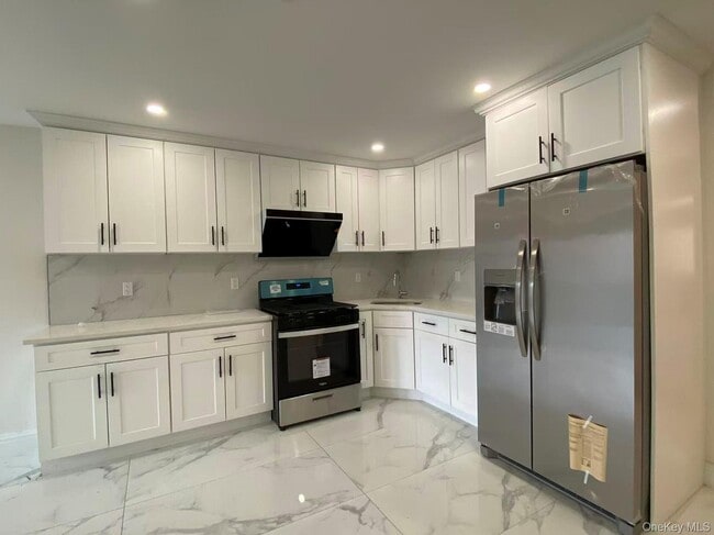 Building Photo - 140-05 32nd Ave