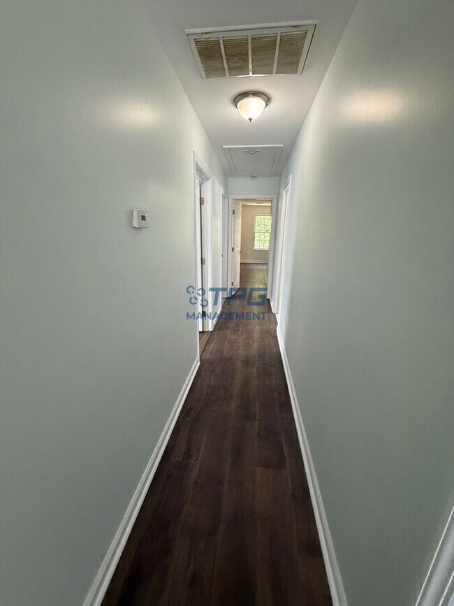Foto del edificio - 245 N 19th St