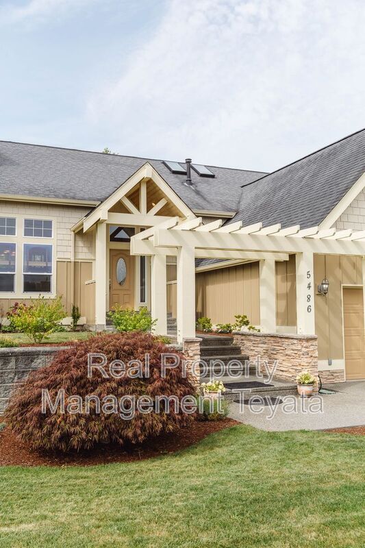 Building Photo - 5486 Salish Rd