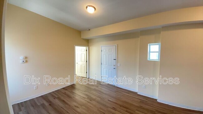 Foto del edificio - 4200 Colerain Ave