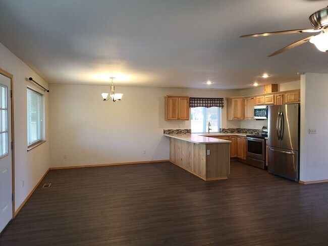 Foto del edificio - 3 Bedroom 2.5 Bathroom in Napavine
