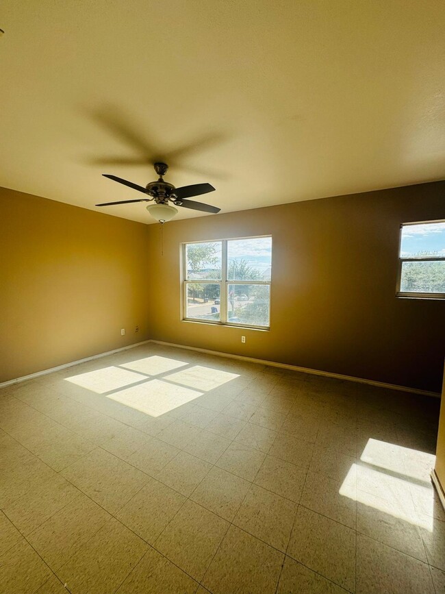 Building Photo - 3052 St Isaac Loop