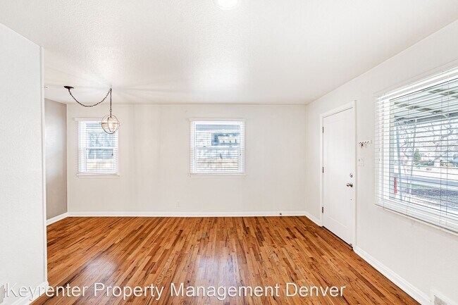 Foto del edificio - 2 br, 1 bath House - 3245 S Humboldt St