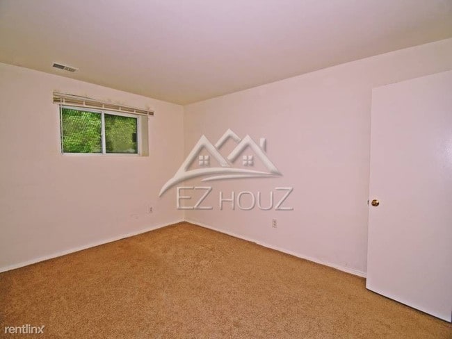 Building Photo - 4312 Seminole Ave
