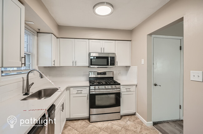 Building Photo - 155 Rock Garden Terrace N W, Marietta, GA,...