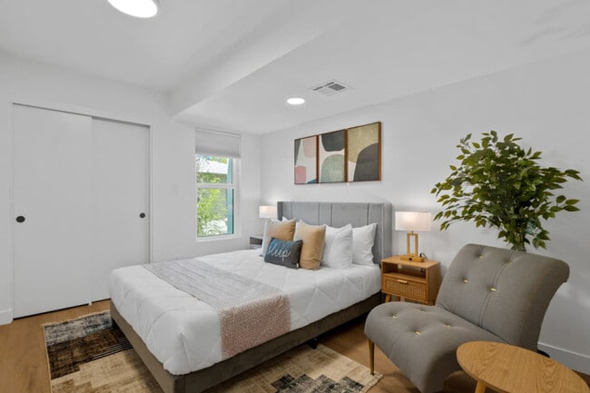 Foto del edificio - 4641 N 8th Pl