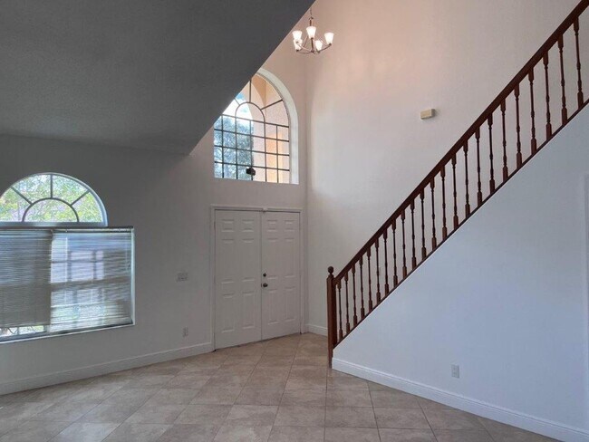 Building Photo - Two Story 4 Bedroom Maitland Home (SEE TERMS)