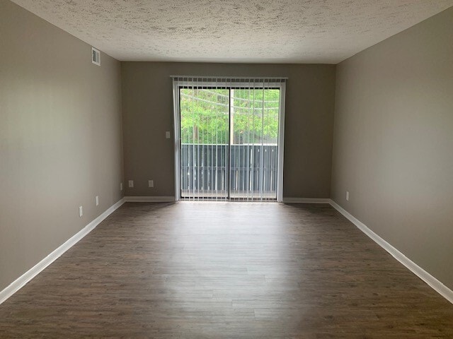 Building Photo - 38th Place