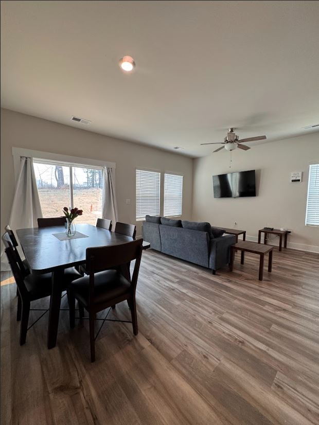 Foto del edificio - Furnished or Unfurnished – Modern 3BR Home in Prime Greer Location! Walkable, Stylish & Move-In R...