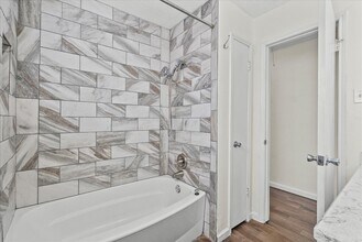 Building Photo - 3705 Misty Cove Ct