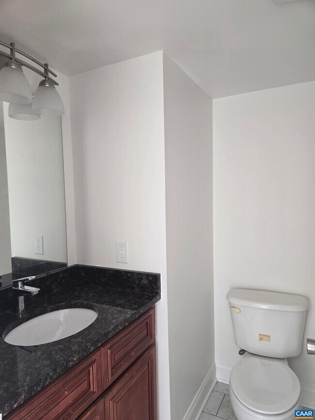 Foto del edificio - 1750 Rosser Ave