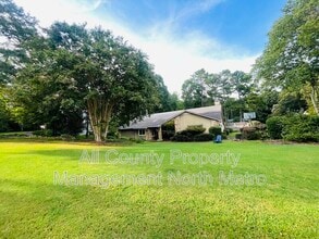 Building Photo - 5215 Skidaway Dr