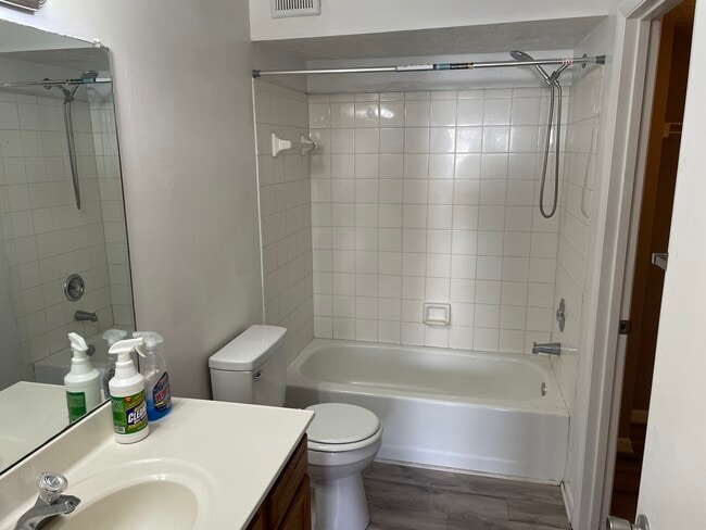 Foto del edificio - 539 Aspen Glen Dr