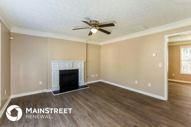 Building Photo - 4023 Riverside Pkwy