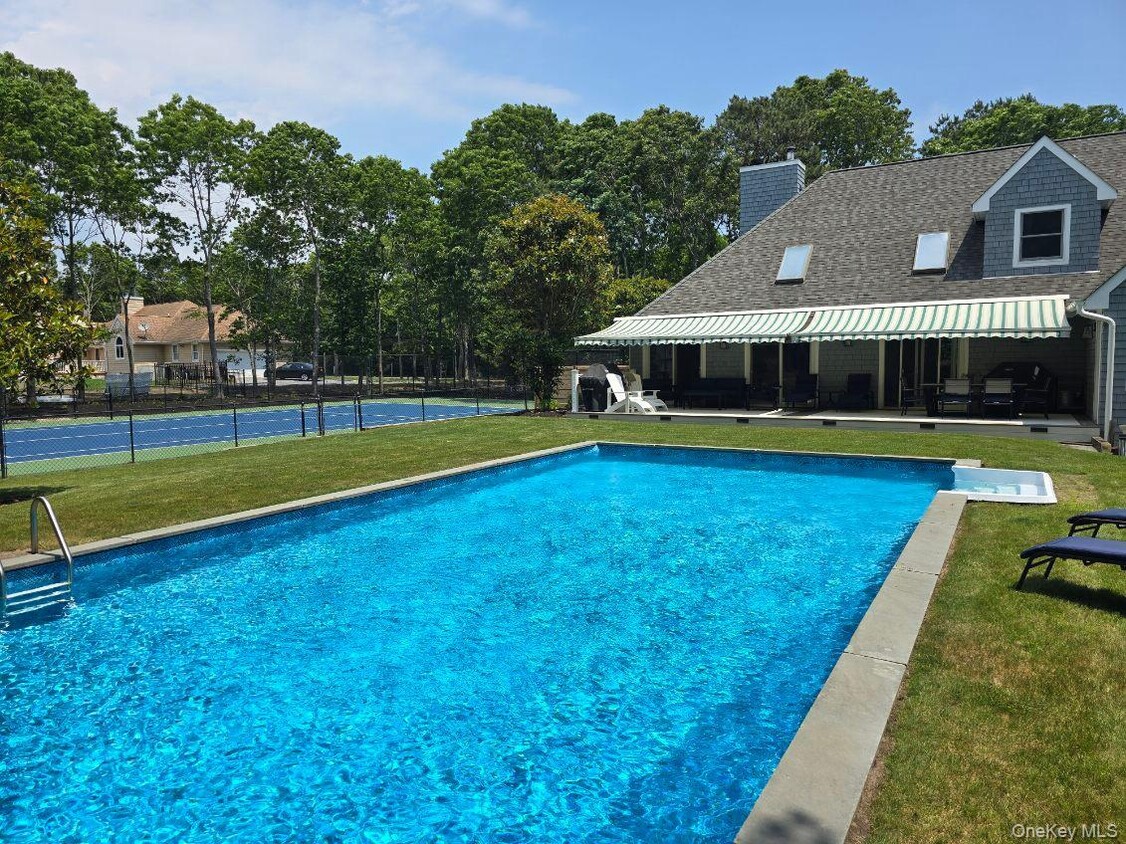 Foto principal - 3 Bennett Dr