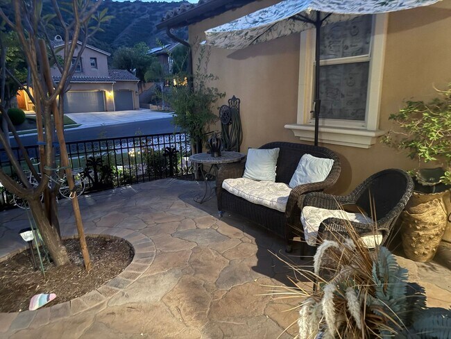 Building Photo - Charming 1BR House in Corona