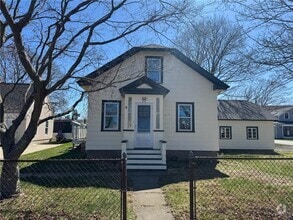 Building Photo - 22 Coral St