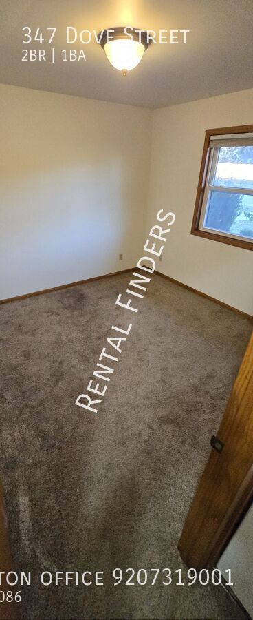 Building Photo - 347 Dove St