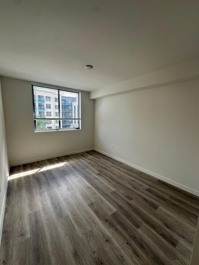 Foto del edificio - 532 NE 1st Ave