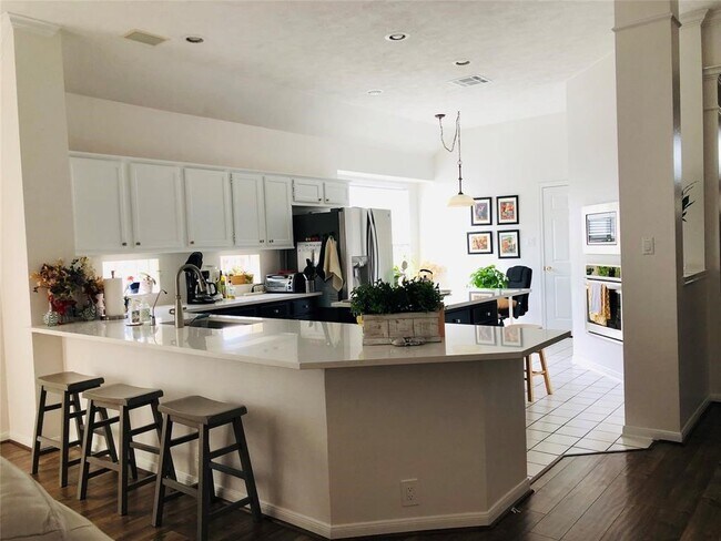 Foto del edificio - 3402 Plymouth Pointe Ln