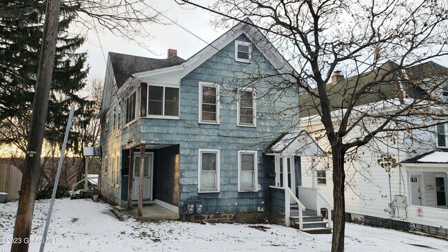 Building Photo - 60 Montgomery St