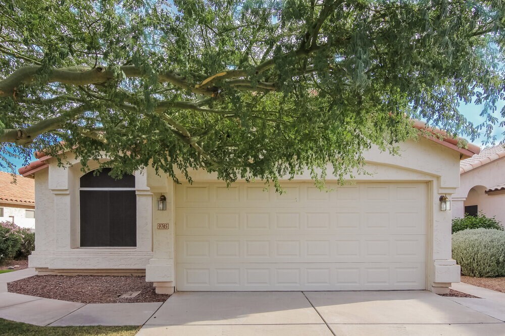 Primary Photo - 9745 W Runion Dr