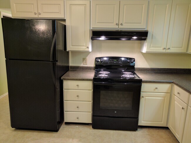 Building Photo - 30 Front St