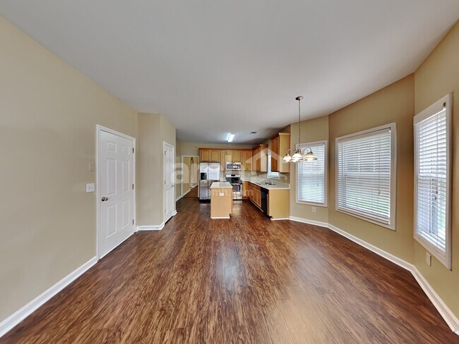 Foto del edificio - 169 Hunt Creek Dr