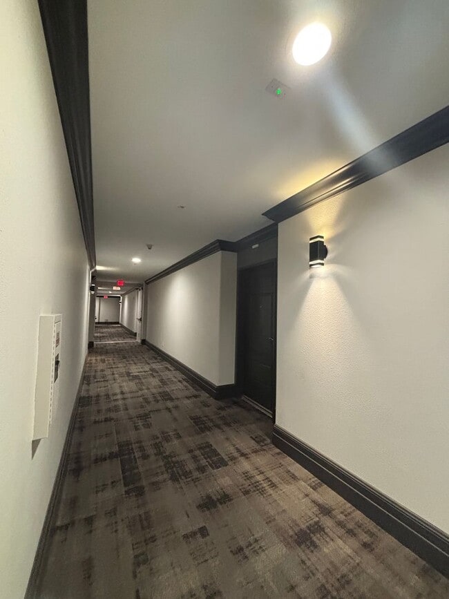 Foto del edificio - COMING SOON! Desirable North Park 2 BR 2BA Unit in Prestigious La Boheme