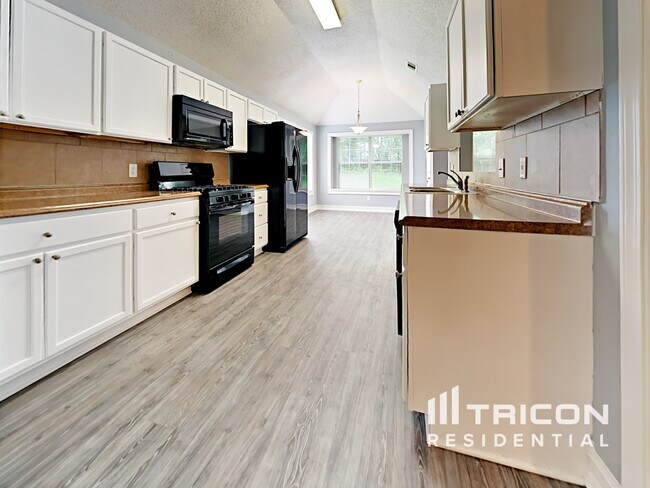 Building Photo - 301 Spivey Ridge Cir